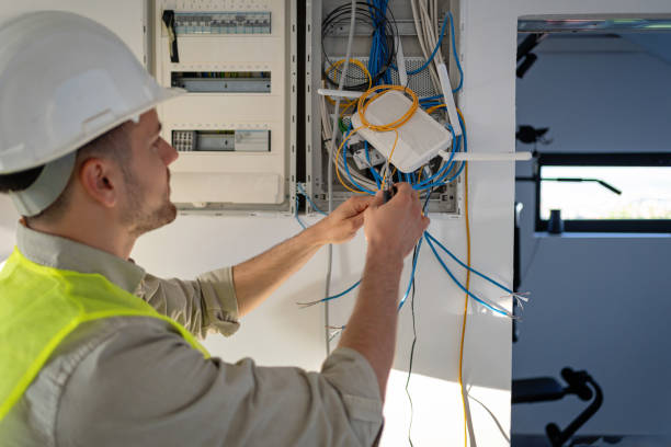 Best Local Electrician Companies  in Indian Lake, MO